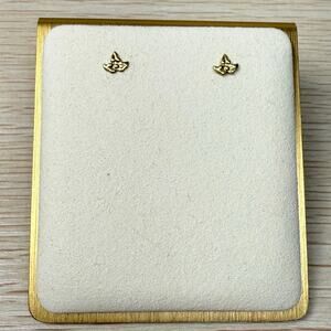 Vintage 60s 70s Tiny Holly Leaf Gold Tone Stud Post Earrings